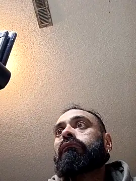 Snapshot of C8L3U chatting on 03/01/26, 11:18 C8L3U online show from 03/01/26, 11:18