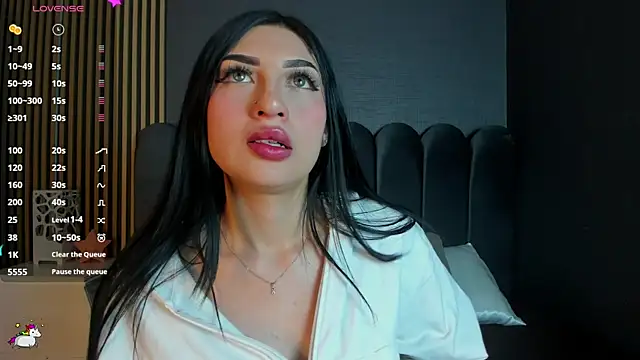 Nicolette ks  online show from 02/19/26, 04:30