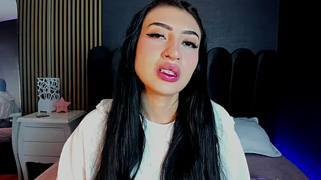 Nicolette ks  online show from 03/26/26, 04:40