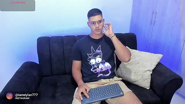 Iamdylan777 online show from 01/28/25, 01:39