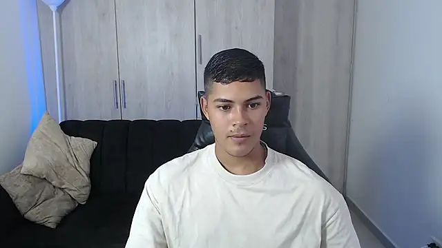 Iamdylan777 online show from 10/23/25, 07:01