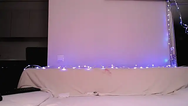 oxxxy    online show from 07/05/26, 03:45