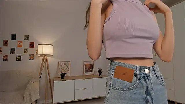 BettyBrowni online show from 03/10/25, 10:13