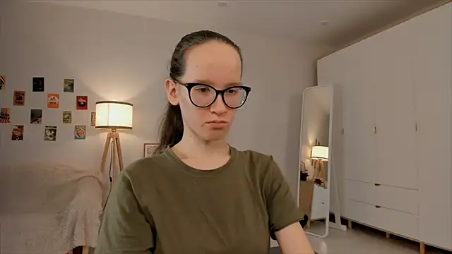 BettyBrowni online show from 03/19/25, 07:17