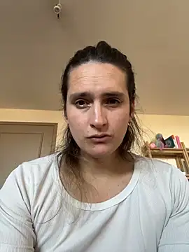 luluphoenix00 online show from 11/01/25, 02:41