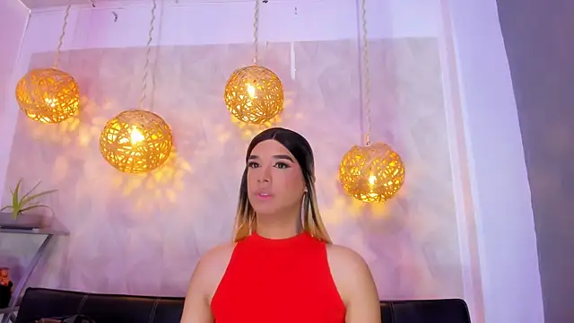 victoria aleia  online show from 03/18/25, 07:53