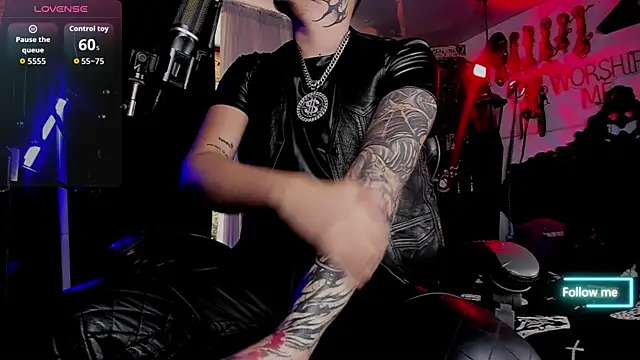 Snapshot of allanhurtss chatting on 11/01/25, 06:10 allanhurtss online show from 11/01/25, 06:10