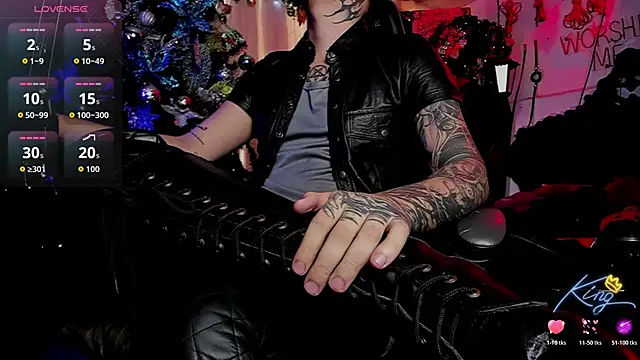 Snapshot of allanhurtss chatting on 12/17/25, 06:03 allanhurtss online show from 12/17/25, 06:03