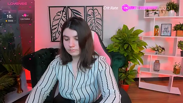 Viola  Shy online show from 02/18/25, 09:09