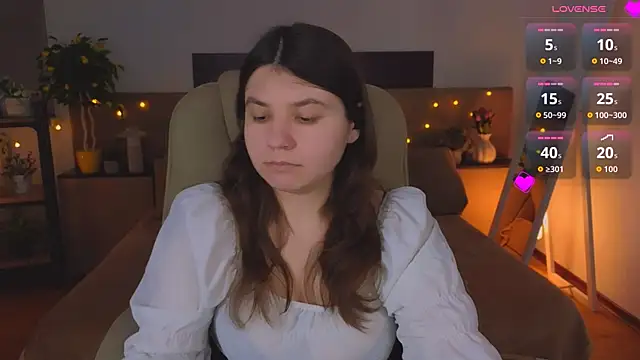 Viola  Shy online show from 04/04/26, 08:06