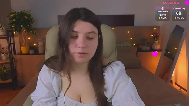 Viola  Shy online show from 04/15/26, 08:31