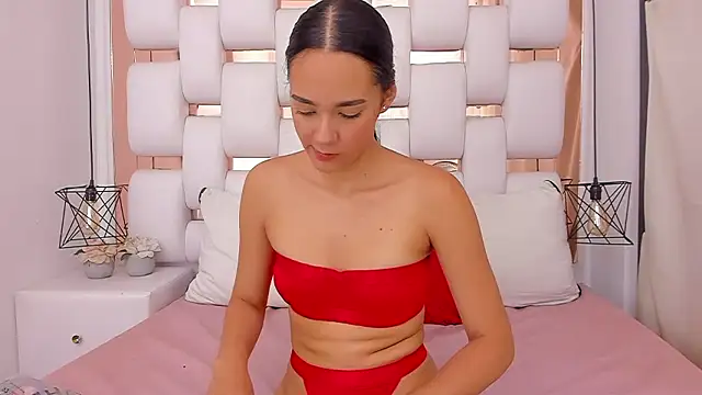 EmmyCruzZ online show from 01/11/26, 04:56