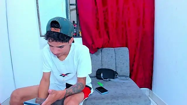 My-Beautifull-Couple online show from 12/29/24, 08:26