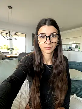 Wildberry  online show from 10/28/25, 07:12