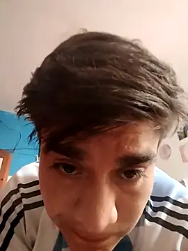 Snapshot of leonvilt2 chatting on 01/07/26, 07:49 leonvilt2 online show from 01/07/26, 07:49