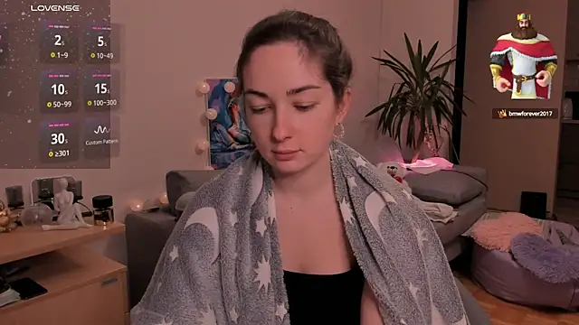 cClandesTina online show from 12/23/24, 08:25