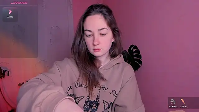 cClandesTina online show from 03/21/25, 08:40