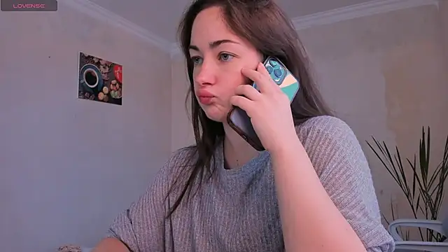 cClandesTina online show from 09/26/25, 09:46