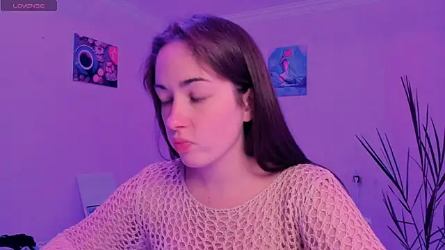 cClandesTina online show from 09/30/25, 06:46