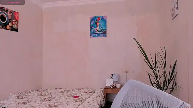 cClandesTina online show from 10/06/25, 08:12