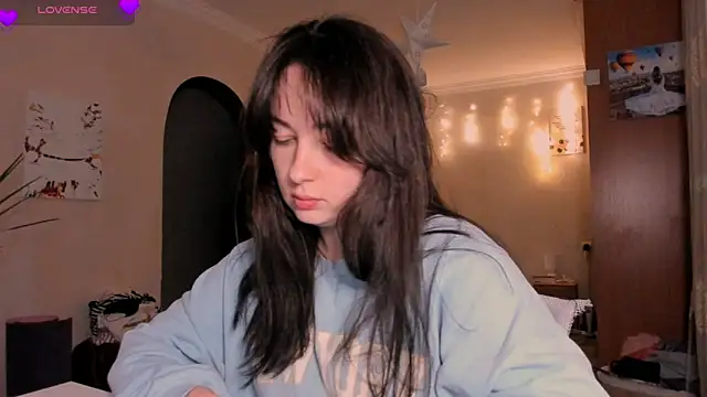 Snapshot of cClandesTina chatting on 03/28/26, 10:09 cClandesTina online show from 03/28/26, 10:09