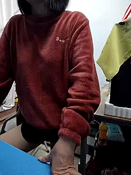 Haralushiaaa online show from 10/31/25, 05:41