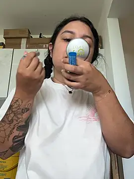 Pretty Isadora online show from 03/07/26, 08:17