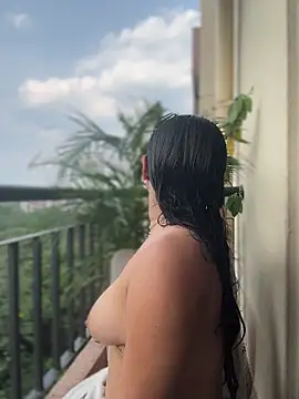 Pretty Isadora online show from 03/25/26, 08:26