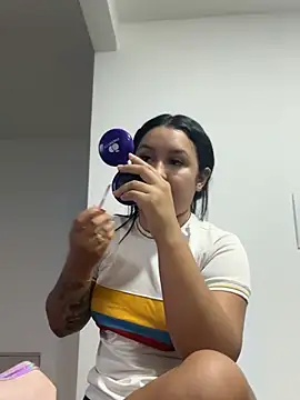 Pretty Isadora online show from 03/26/26, 10:59