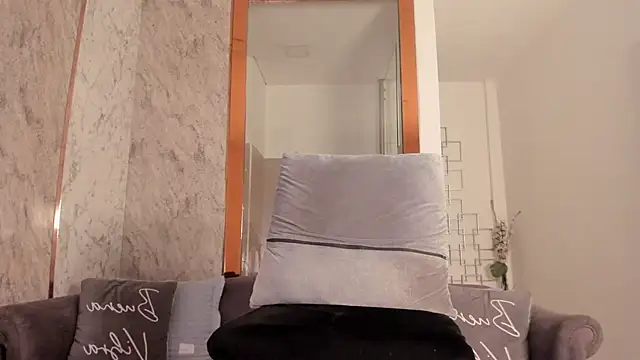 Vero Lodge online show from 01/25/25, 01:41