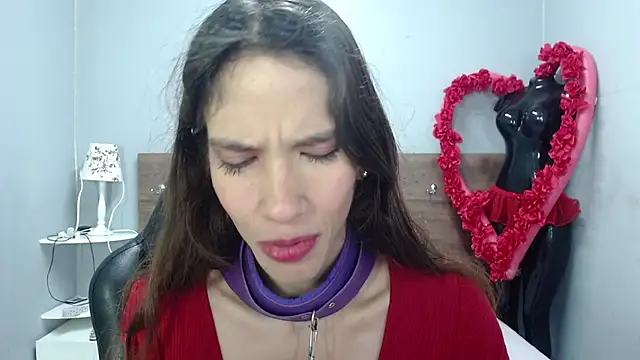 Snapshot of Hunter_Ignis chatting on 02/23/25, 02:35 Hunter Ignis online show from 02/23/25, 02:35