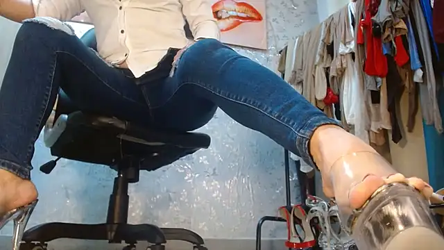 Samantabrown  online show from 03/18/26, 11:35