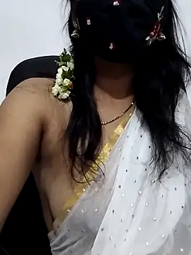 Snapshot of Triveni-Lovely chatting on 05/11/26, 05:10 Triveni-Lovely online show from 05/11/26, 05:10