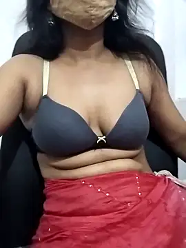 Snapshot of Triveni-Lovely chatting on 06/05/26, 06:52 Triveni-Lovely online show from 06/05/26, 06:52