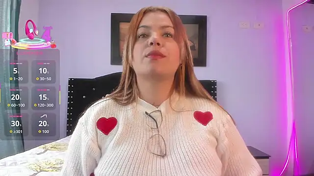 Alexandra Torress online show from 10/22/25, 03:56