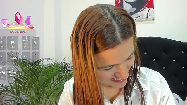 Snapshot of Alexandra_Torress chatting on 06/27/26, 12:22 Alexandra Torress online show from 06/27/26, 12:22