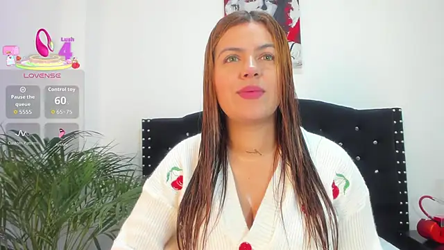 Snapshot of Alexandra_Torress chatting on 06/30/26, 12:28 Alexandra Torress online show from 06/30/26, 12:28