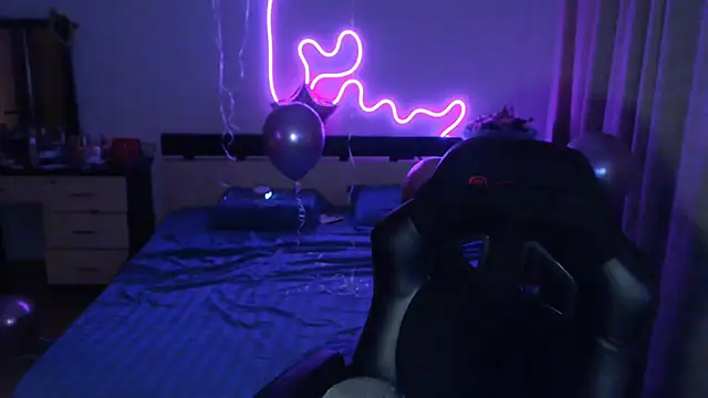 helengilmor online show from 09/09/25, 03:55