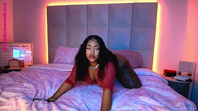 Snapshot of BriannaBrave chatting on 09/16/25, 02:23 BriannaBrave online show from 09/16/25, 02:23