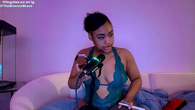 Snapshot of BriannaBrave chatting on 03/18/26, 06:05 BriannaBrave online show from 03/18/26, 06:05