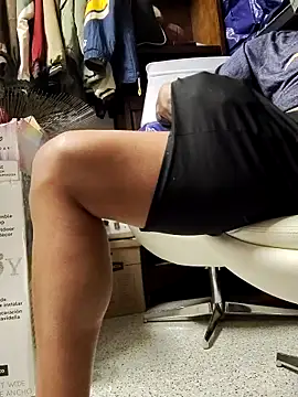 3prettyboy3 online show from 10/13/25, 06:24