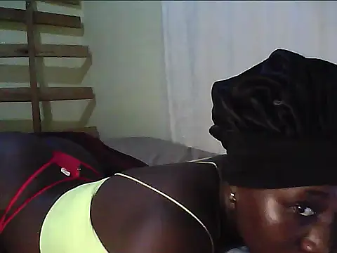 Adaline-Paris online show from 04/06/26, 07:04