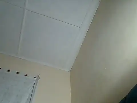 awino001 online show from 12/20/25, 10:39