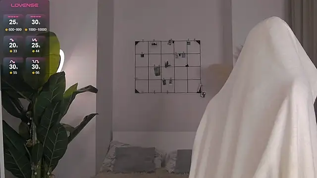 1Mercedes online show from 12/10/24, 03:01