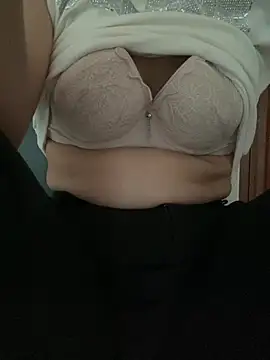 Milk Mom99 online show from 07/31/26, 04:01