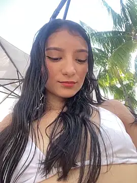 Snapshot of loly-yandere chatting on 01/17/25, 08:11 loly-yandere online show from 01/17/25, 08:11