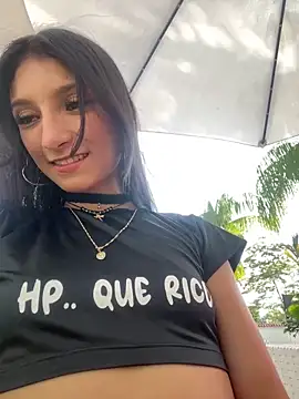 Snapshot of loly-yandere chatting on 02/02/25, 08:19 loly-yandere online show from 02/02/25, 08:19