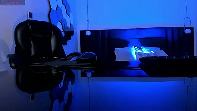 SamanthaKlein  online show from 01/26/25, 03:48