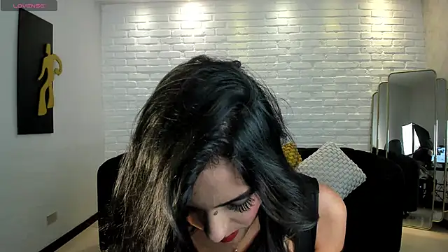 Snapshot of VictoriaMilan_ chatting on 01/16/25, 08:03 VictoriaMilan online show from 01/16/25, 08:03