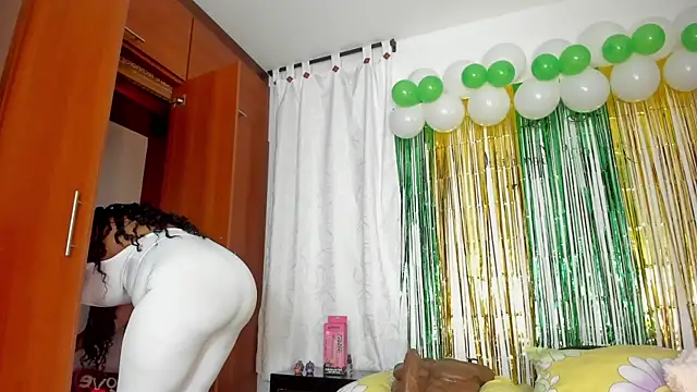 AmbarthSmiith2 online show from 03/15/25, 02:23